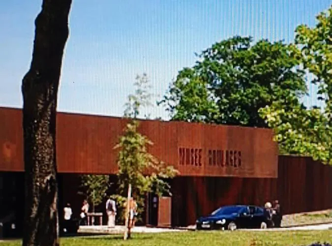 아파트 Aveyron Appart. T4 Neuf 2 Places Parking *